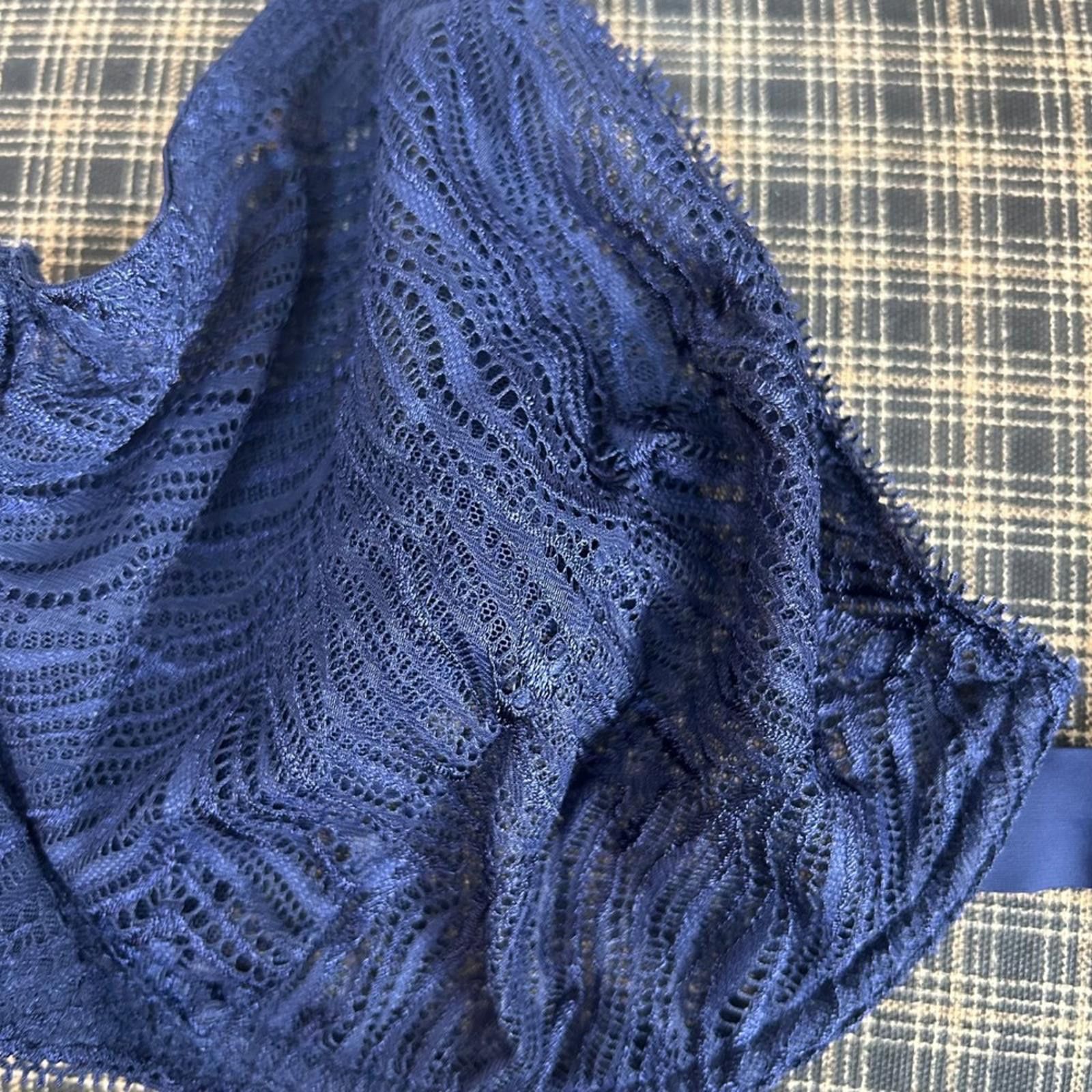 Other Victoria's Secret 36DD Navy Blue Lace Unlined Coverage Bra Size ONE SIZE - 5 Thumbnail