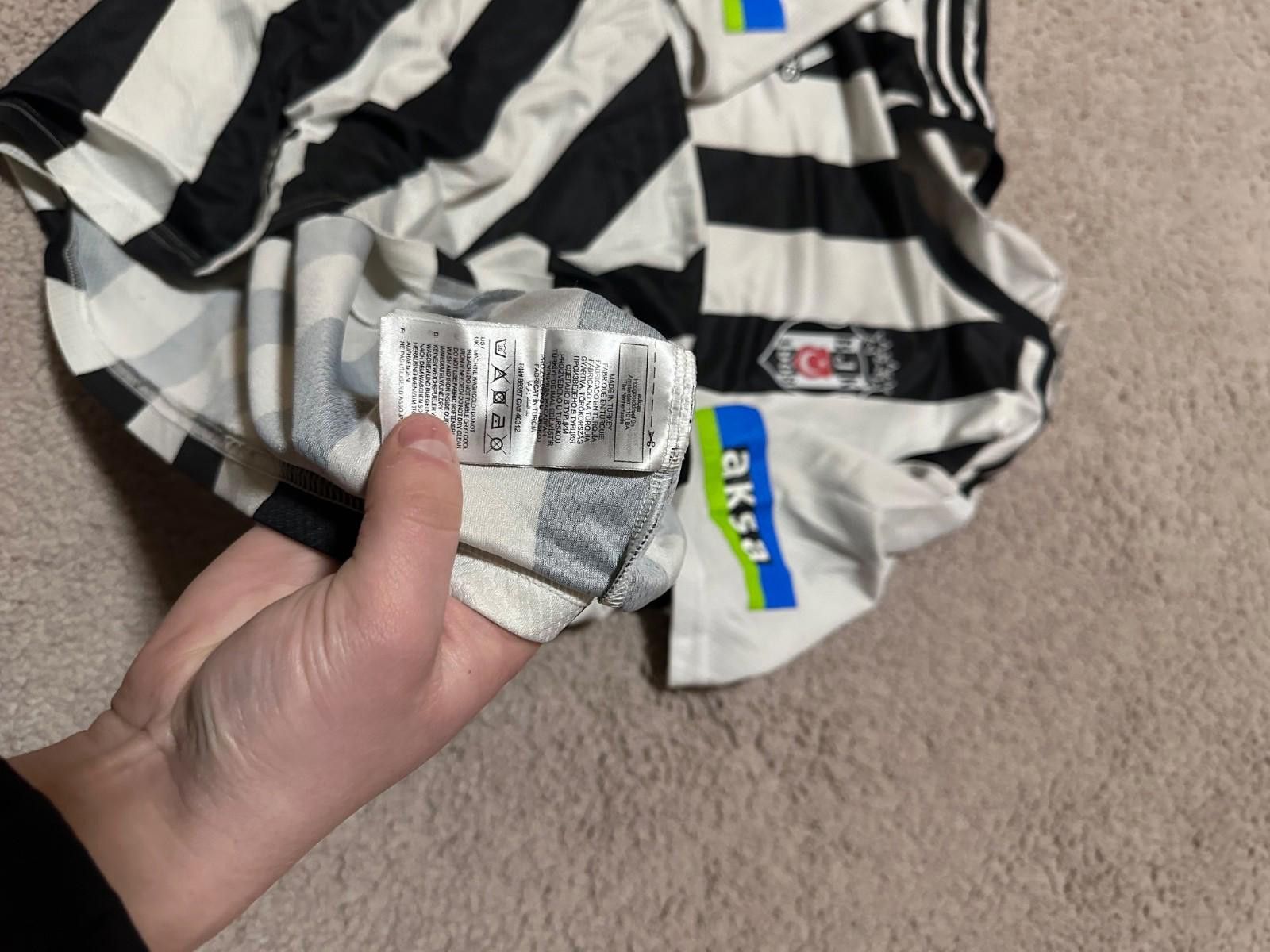 Adidas BESIKTAS 2022 2023 AWAY SHIRT FOOTBALL SOCCER JERSEY ADIDAS Size US XL / EU 56 / 4 - 7 Thumbnail
