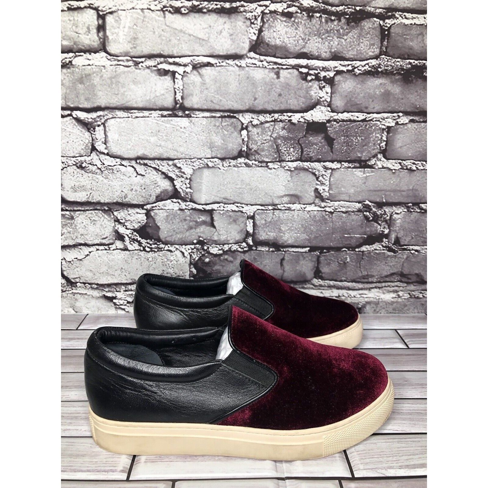 Barneys New York Barney’s New York Red Velvet Suede Slip On Casual Sneakers S Size US 6 / IT 36 - 20 Thumbnail