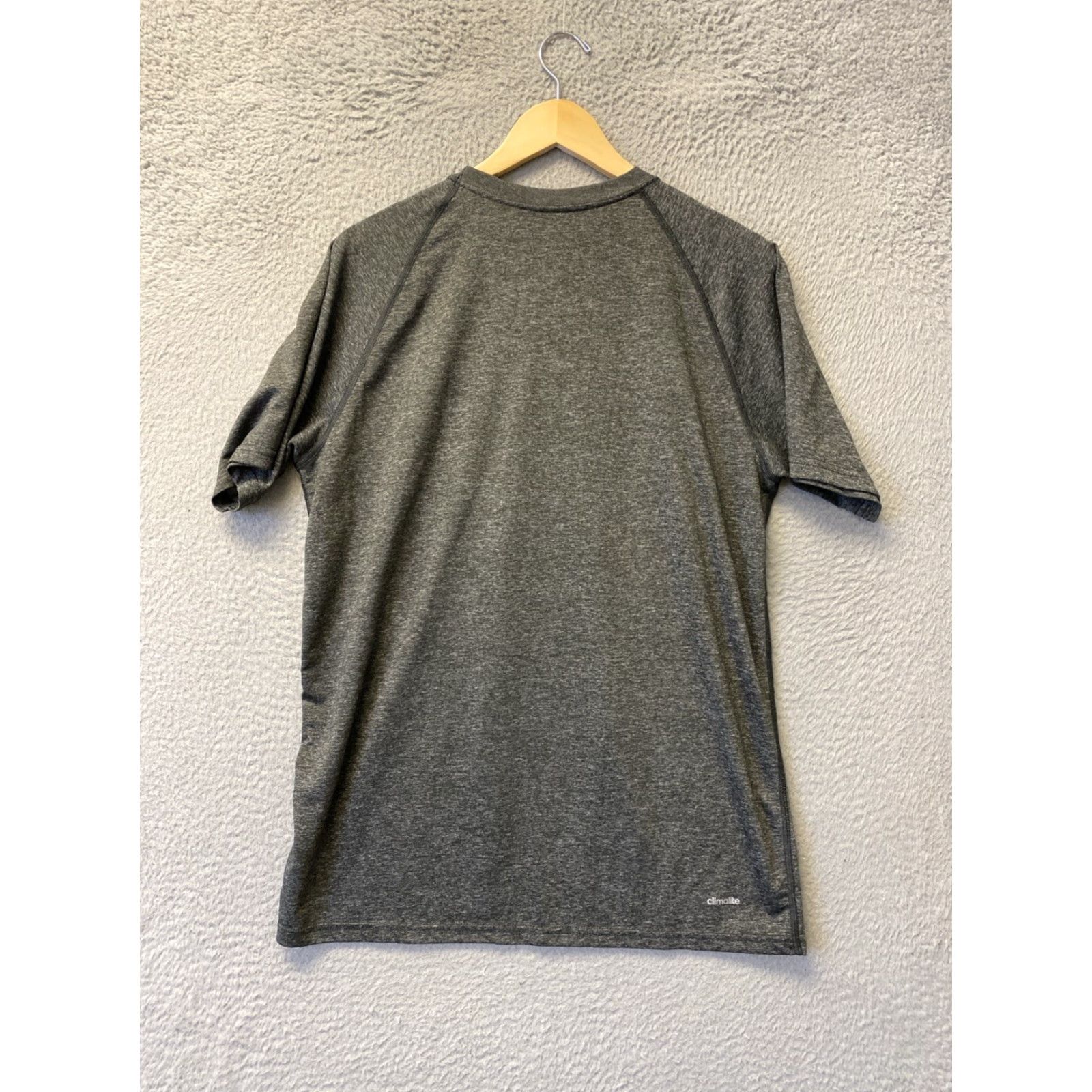 Adidas VINTAGE adidas 2016 NBA Champions Graphic Tee T-Shirt - Adult Large Gray Geometric Mens Size US L / EU 52-54 / 3 - 6 Thumbnail