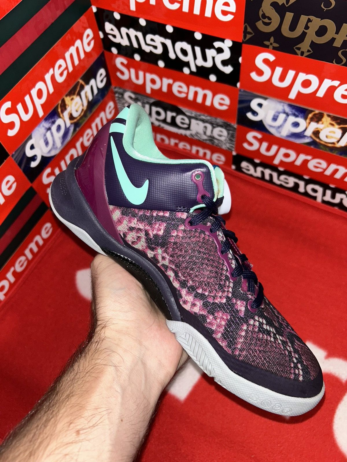 Nike Nike Kobe 8 Pit Viper (GS) 555586-500 size 5y Size US 5 / EU 37 - 7 Thumbnail