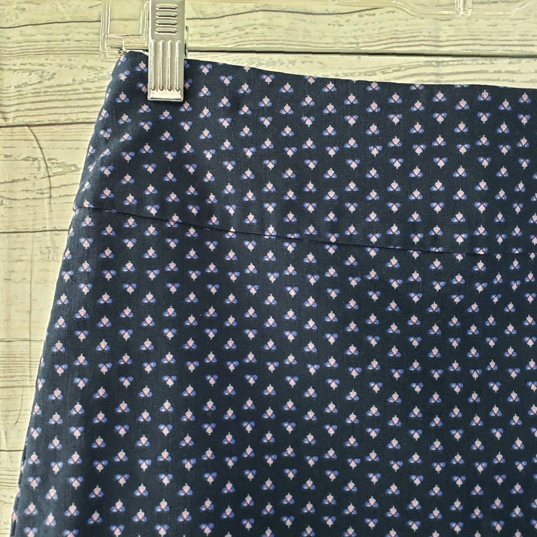 Vintage Margaret M Pencil Skirt Sz Medium Blue Pink Floral Rayon Blend Pull On Womens Size 32" / US 10 / IT 46 - 2 Thumbnail