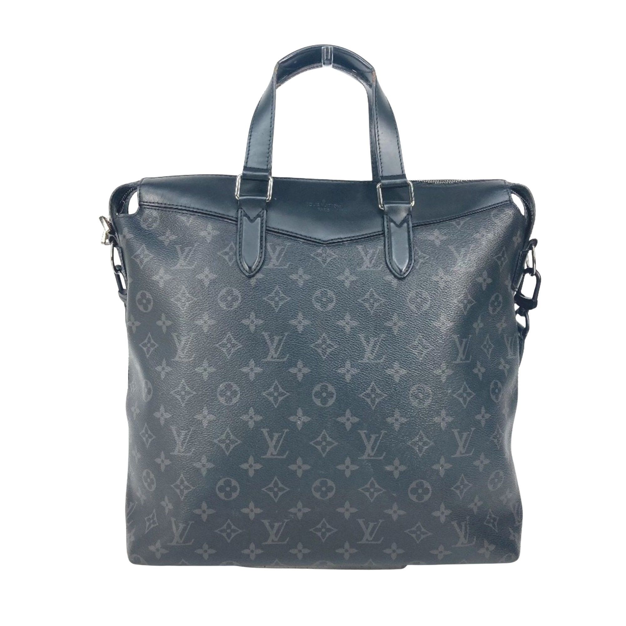 Louis Vuitton Louis Vuitton Explorer tote Size ONE SIZE - 1 Thumbnail