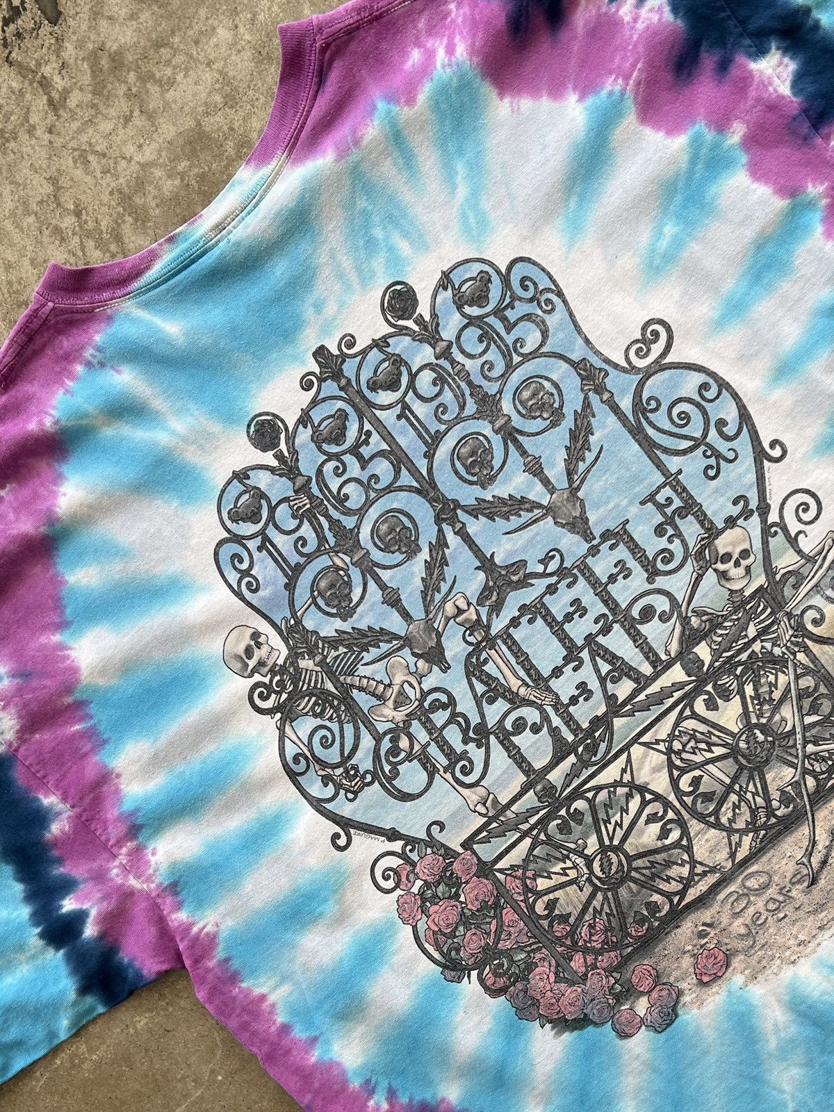 Band Tees Vintage 1995 Grateful Dead 30 Years Skeleton TieDye Tee XXL Size US XXL / EU 58 / 5 - 4 Thumbnail