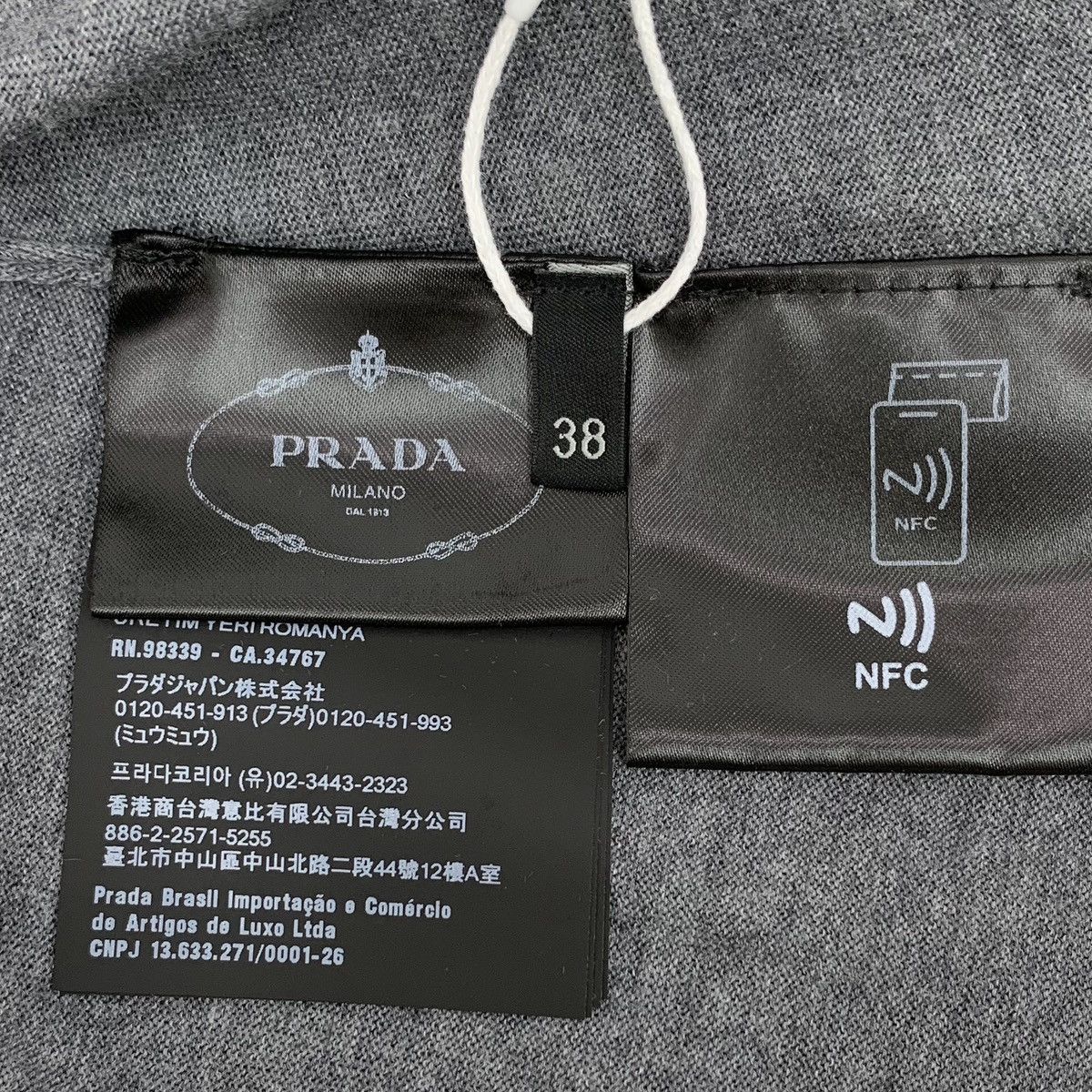 Prada Prada Grey Wool Lapel Long Sleeve Knit Polo K26WX Size M / US 6-8 / IT 42-44 - 8 Thumbnail