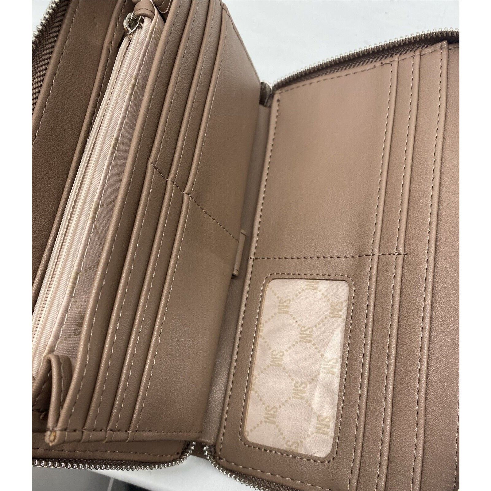 Steve Madden Steve Madden Zip Around Wristlet Wallet Nude NEW Size ONE SIZE - 7 Thumbnail