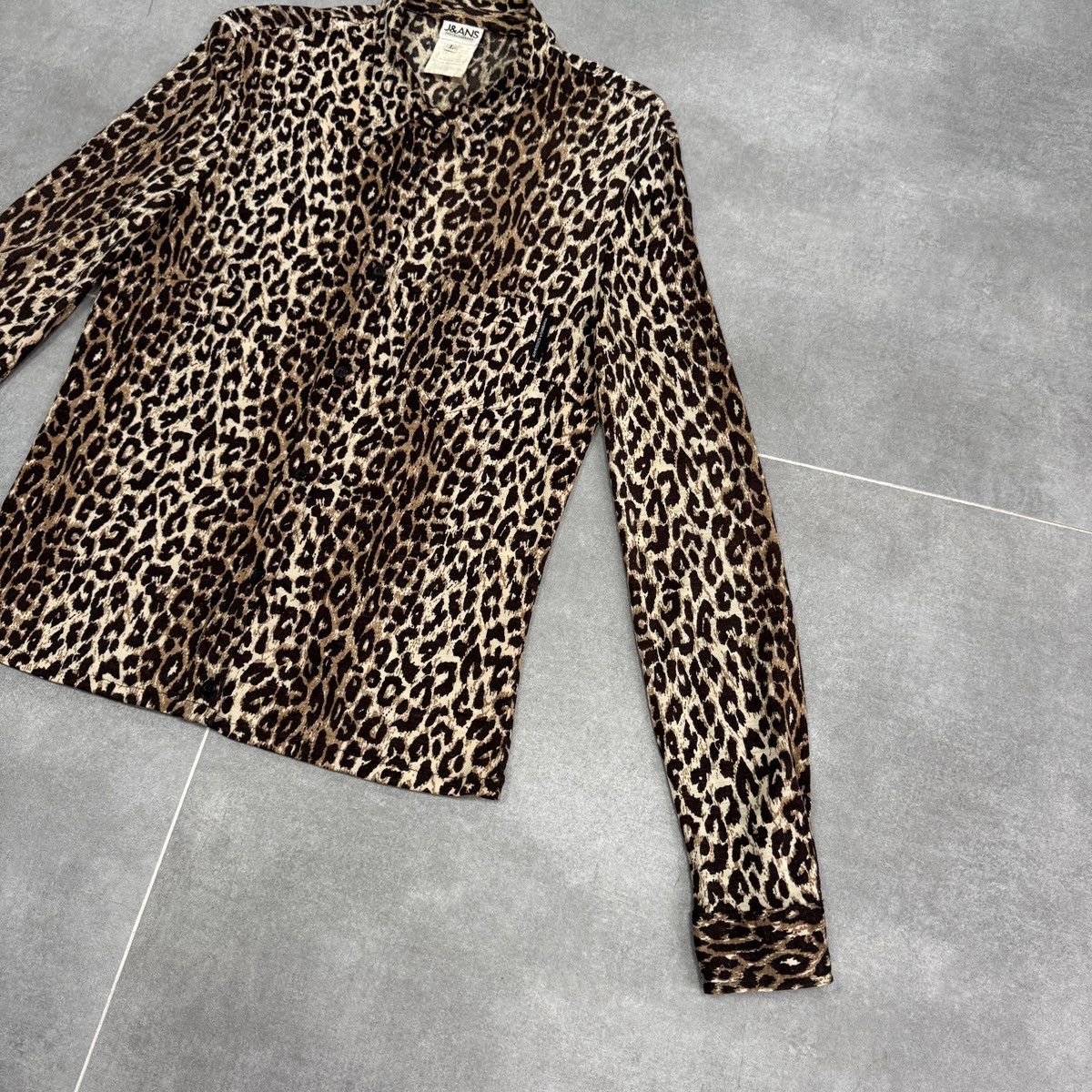Dolce & Gabbana Vintage Dolce & Gabbana Jeans Wool Button Blouse Leopard Size M / US 6-8 / IT 42-44 - 7 Thumbnail
