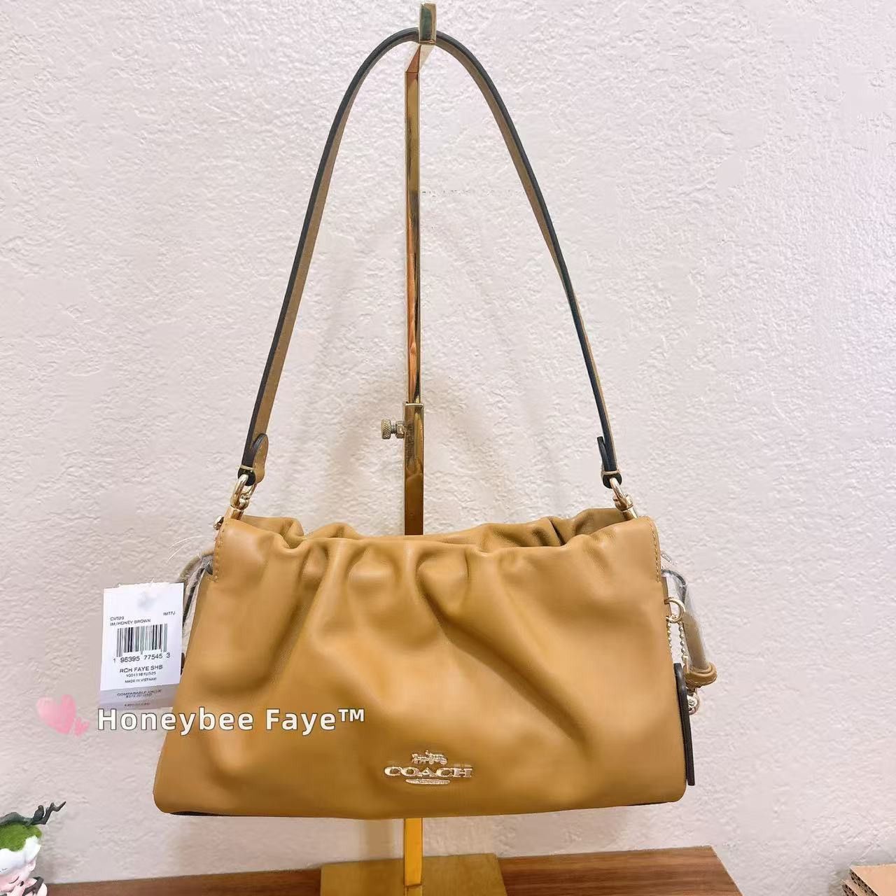 Coach Faye Shoulder Bag With Ruching CV529 Size ONE SIZE - 1 Thumbnail