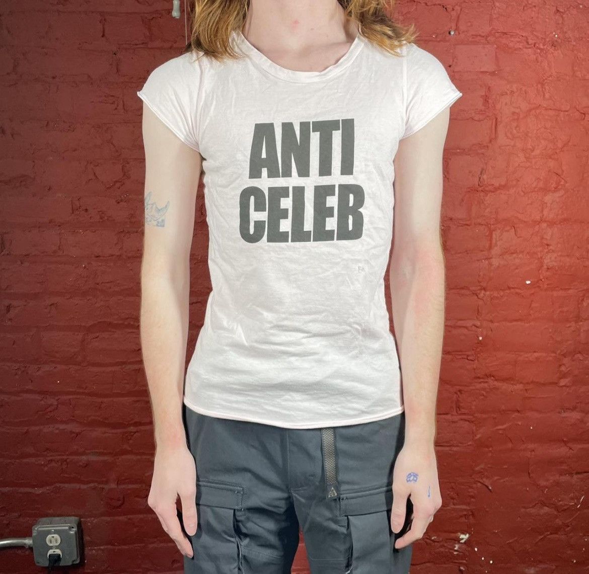 Le Grande Bleu (L.G.B.) L.G.B. Le Grand Bleu baby pinky "ANTI CELEB" printed tee Size S / US 4 / IT 40 - 1 Thumbnail