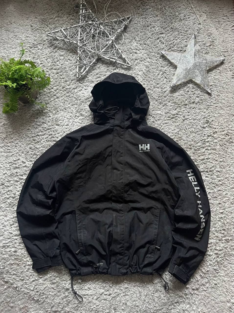 Helly Hansen Helly Hansen Light Jacket Streetwear Gorpcore Outdoor Rare Size US S / EU 44-46 / 1 - 1 Thumbnail