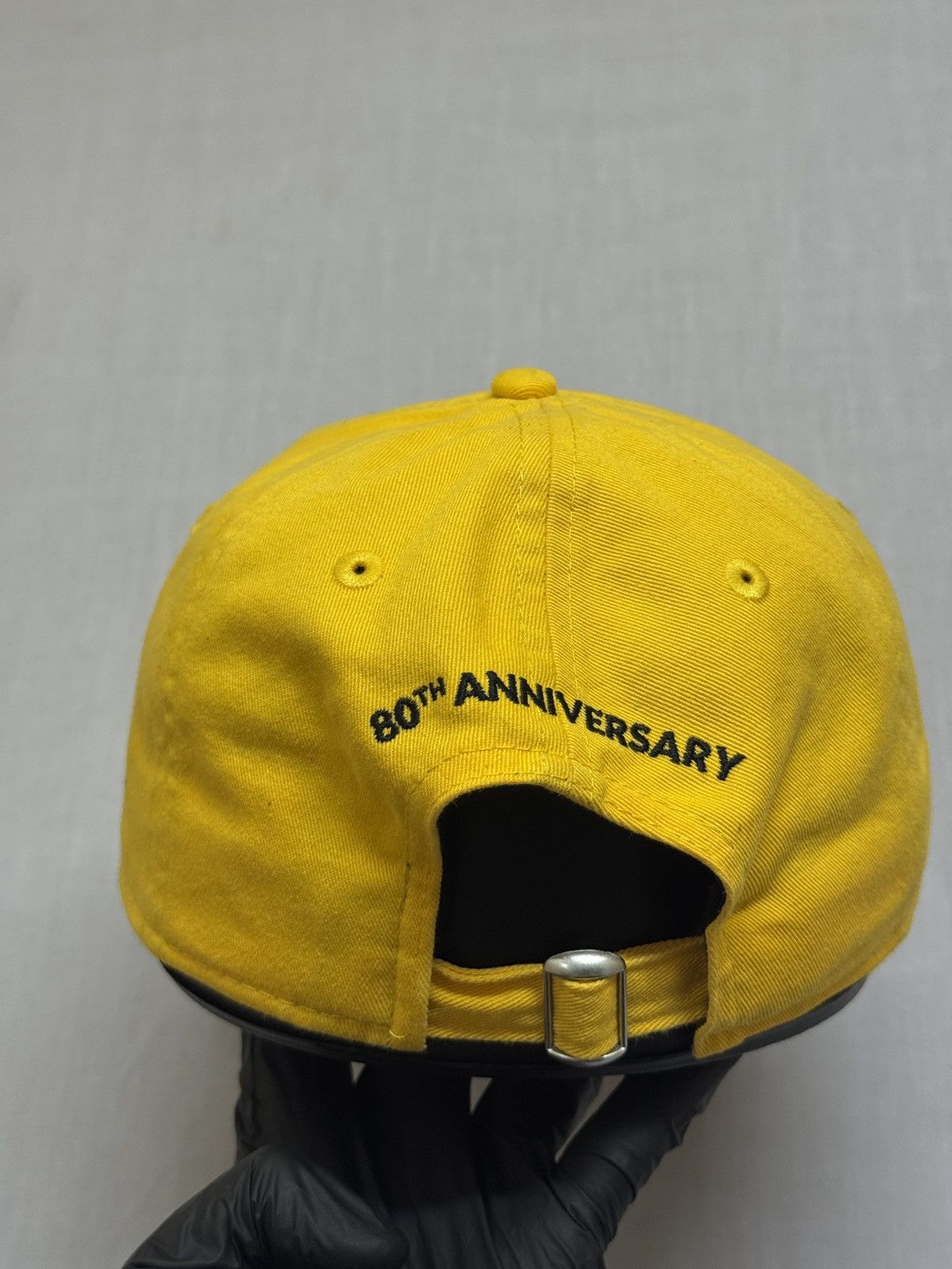 New Era yellow baseball cap featuring a Bruce Lee 1940s Size ONE SIZE - 8 Thumbnail