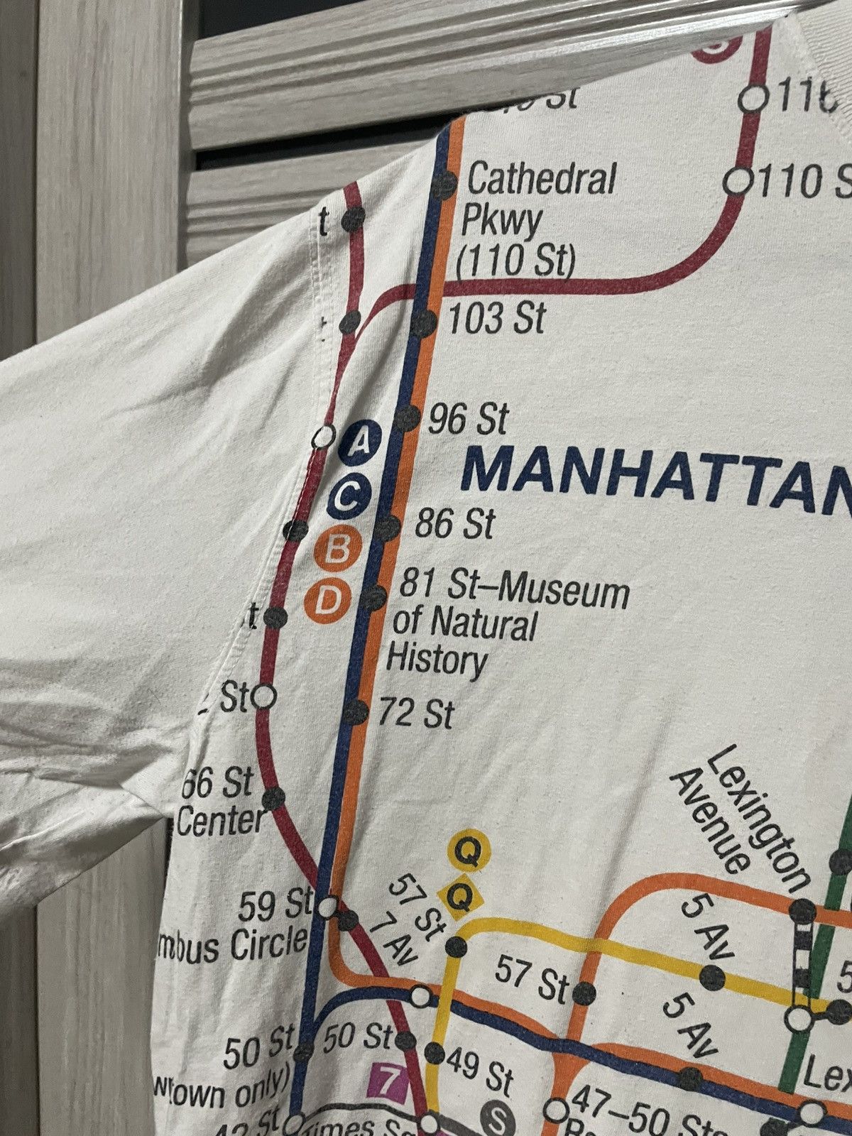 Vintage Vintage New York Subway Line Map Tee Big Print Art T Shirt Size US M / EU 48-50 / 2 - 3 Thumbnail
