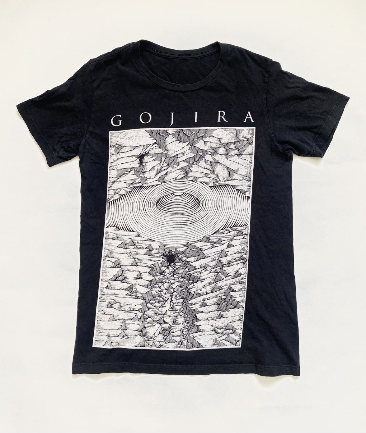 Band Tees Gojira Band Tee Size US M / EU 48-50 / 2 - 1 Thumbnail