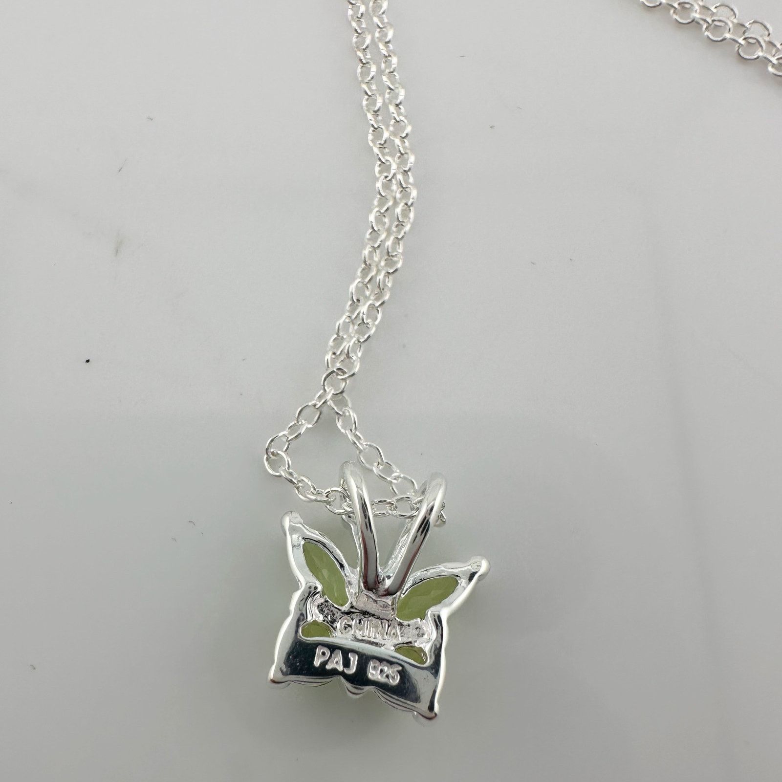 Other Pretty Natural Green Peridot Butterfly Necklace Size ONE SIZE - 8 Thumbnail