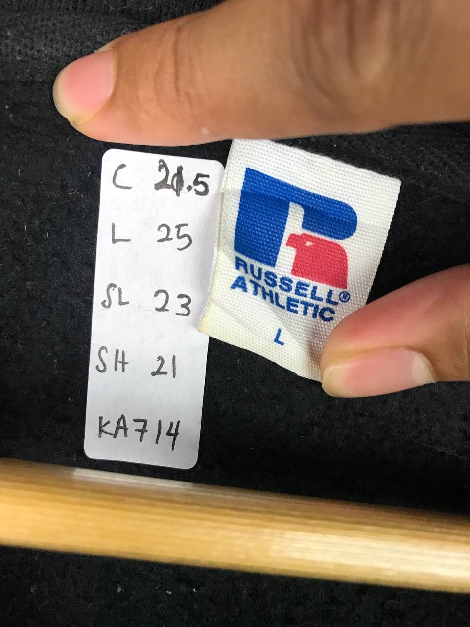 Russell Athletic × Vintage Vintage All Black Russell Athletic Pullover Hoodie Size US L / EU 52-54 / 3 - 4 Thumbnail