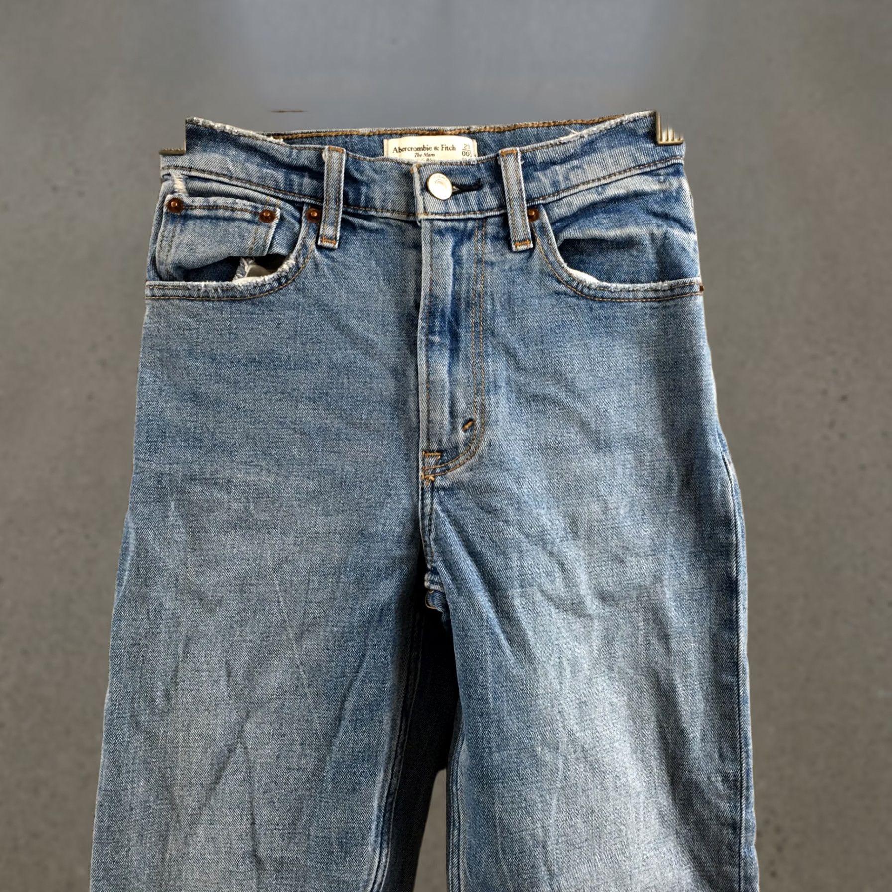 Abercrombie & Fitch Abercrombie & Fitch Jeans Womens 23 Blue The Mom High Rise Straight Leg Zip Fly Shirt? Size 40" / US 18 - 1 Thumbnail