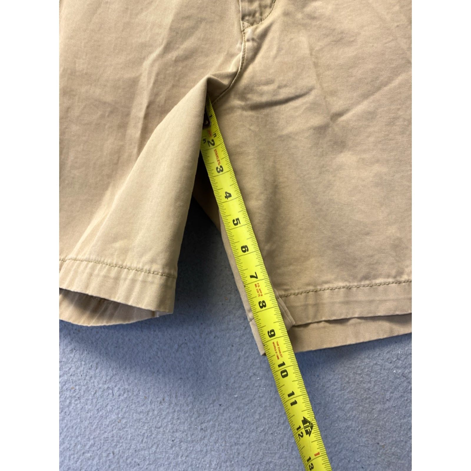 Izod VINTAGE Izod Men's Chino Shorts Size 36 Casual Cotton Tan Men Size US 36 / EU 52 - 5 Thumbnail