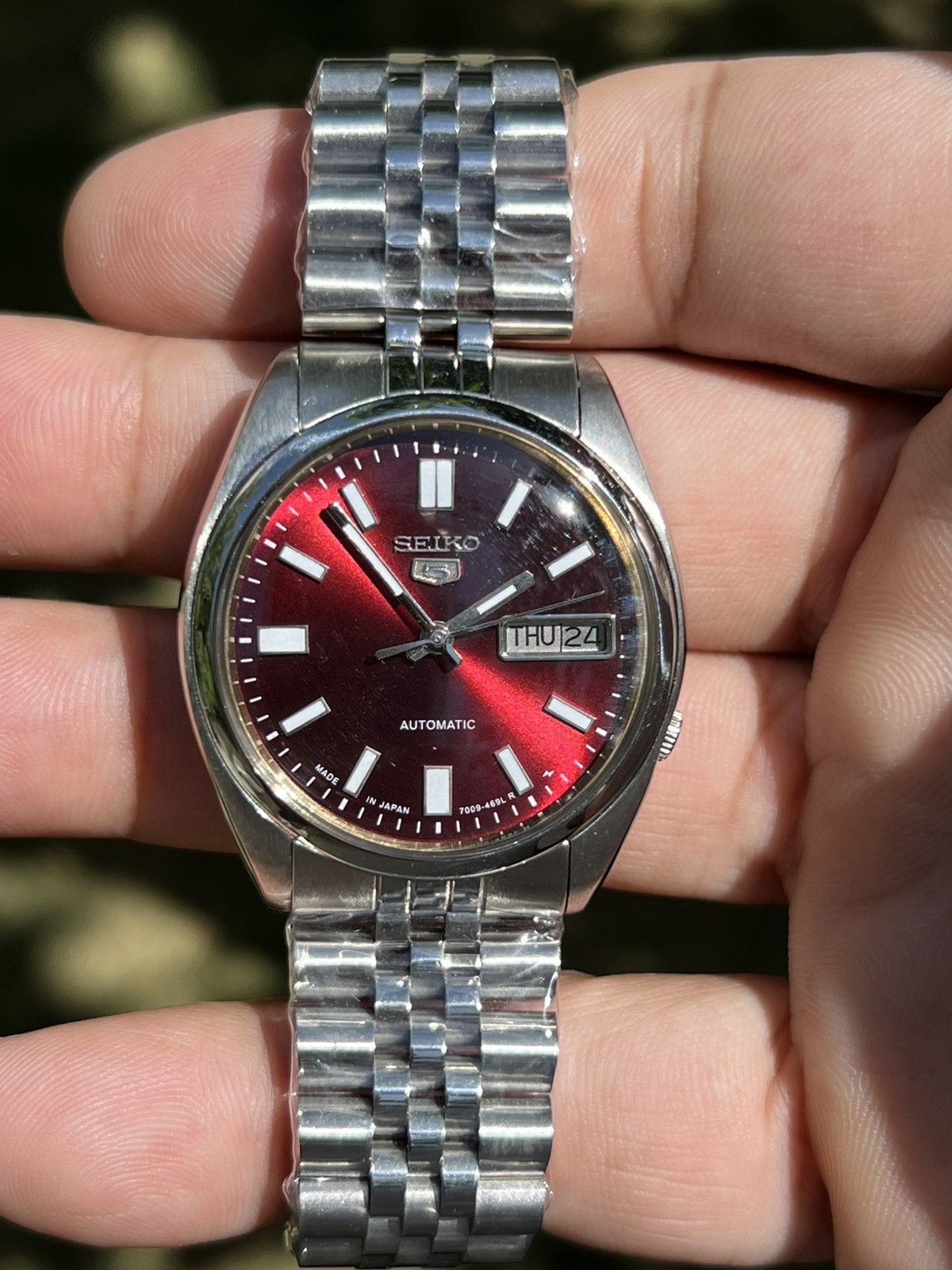 Seiko Seiko 5 Automatic Baton Dial Wrist Watch Day/Date Japan Size 36 - 1 Thumbnail