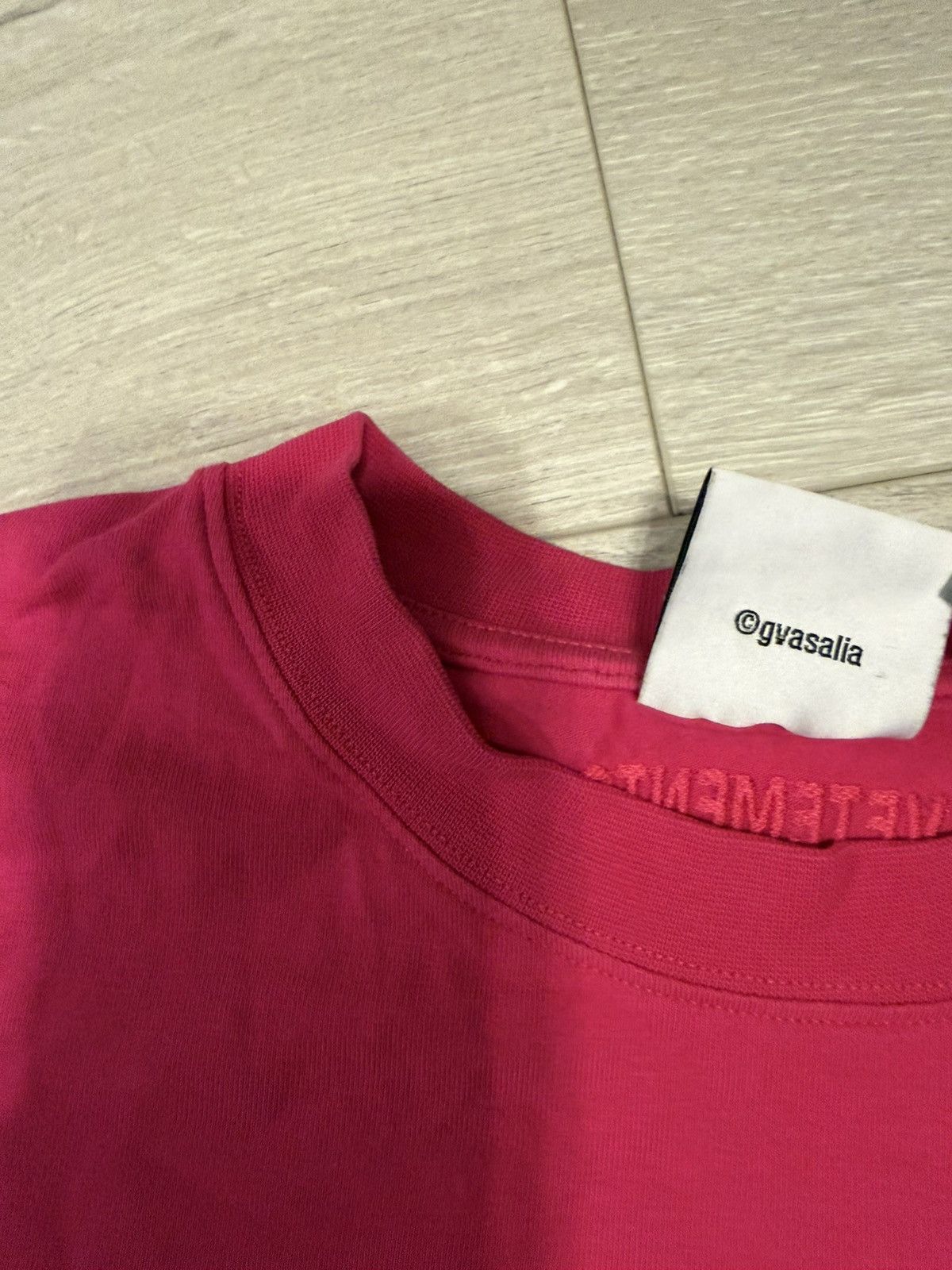 Vetements Vetements “Hello boys!!” T-shirt Size XL / US 12-14 / IT 48-50 - 3 Thumbnail