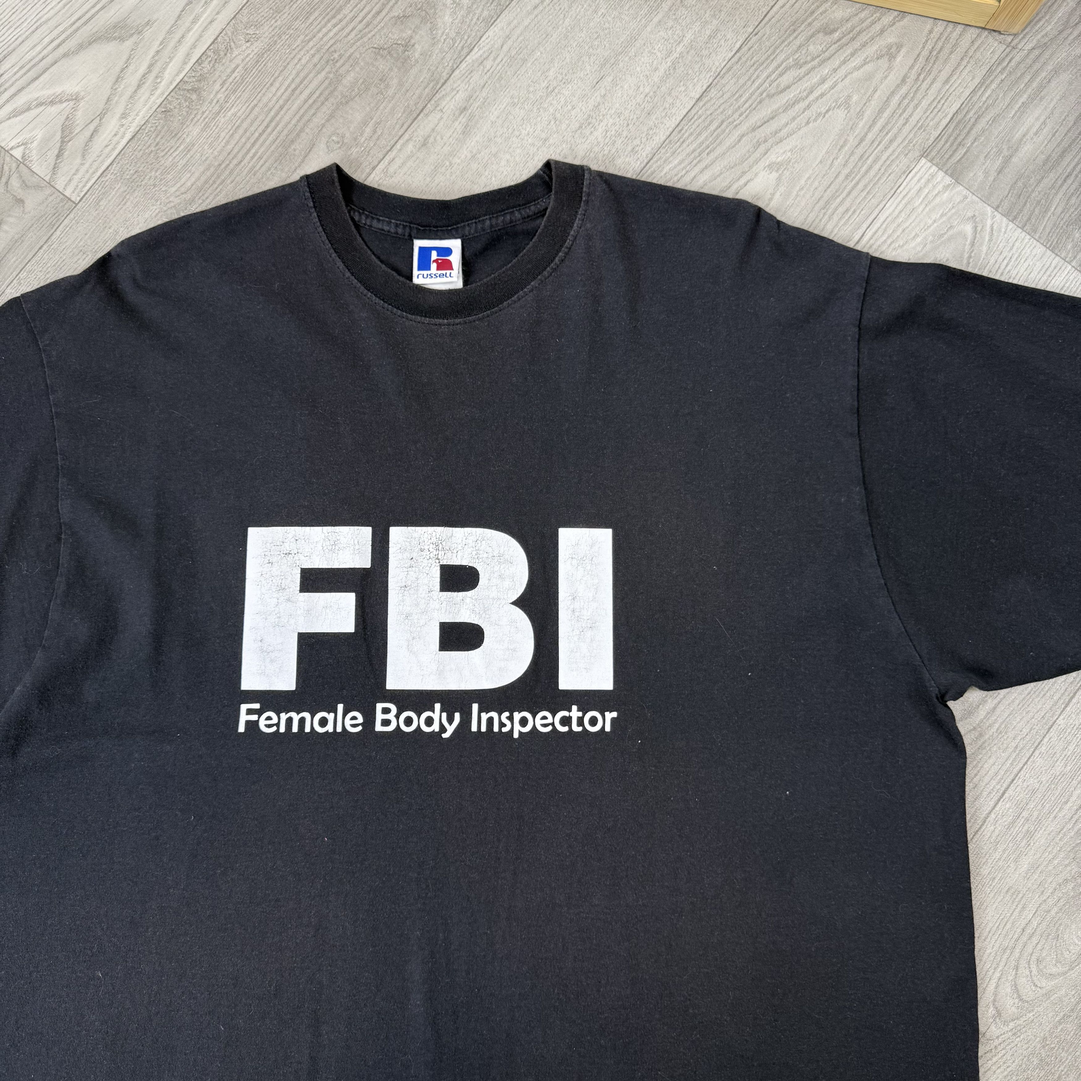 Hook-Ups Vintage Female Body Inspector FBI Adult Humor Tee Shirt Size US XXL / EU 58 / 5 - 6 Thumbnail