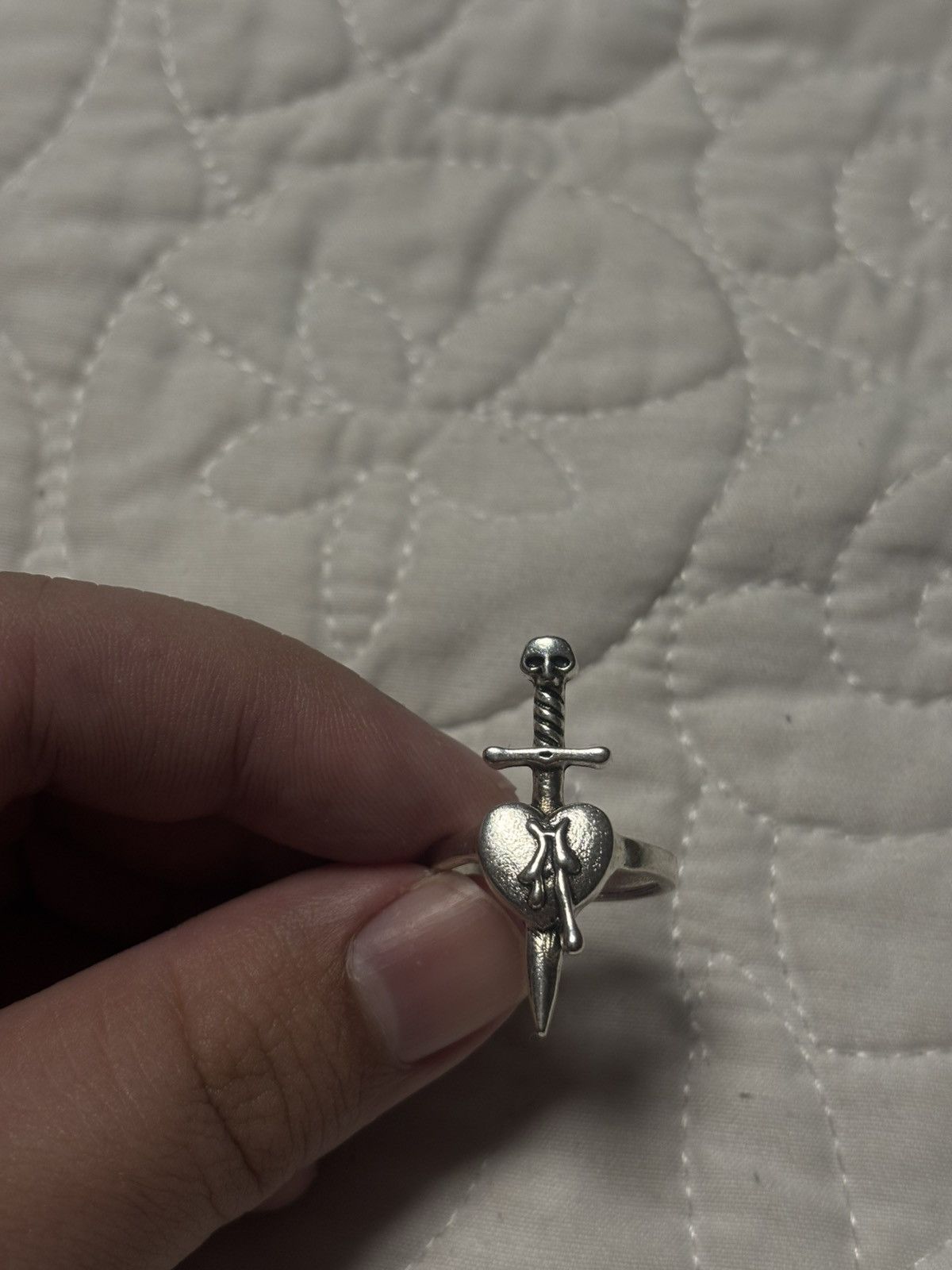 Vintage Silver dagger through heart Size ONE SIZE - 1 Thumbnail