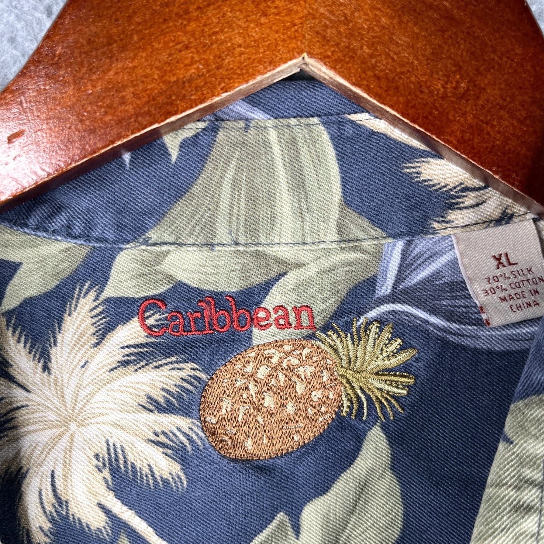 Vintage Caribbean Shirt XL Navy Hawaiian Silk Blend Button Up Short Sleeve Mens Size US XL / EU 56 / 4 - 4 Thumbnail