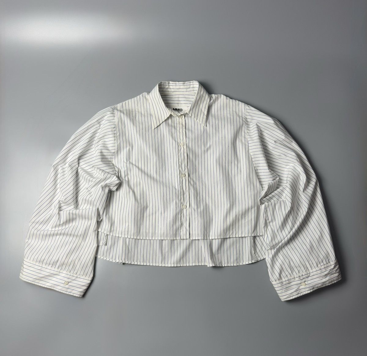 Maison Margiela Maison Margiela Button Up Oversize sleeve Chrop Shirt Size XS / US 0-2 / IT 36-38 - 1 Thumbnail