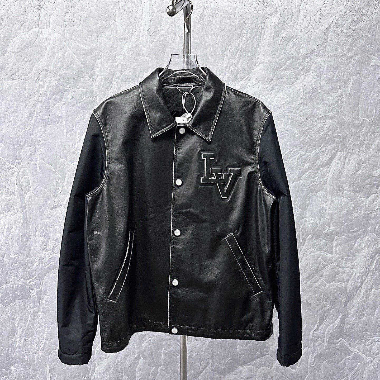 Louis Vuitton Louis Vuitton SS25 Embossed Distressed Leather Jacket Size US M / EU 48-50 / 2 - 1 Thumbnail