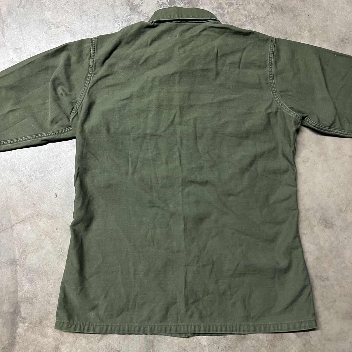 Vintage Vintage 1967 U.S. Military OG-107 Button-Up Sateen Shirt Size US M / EU 48-50 / 2 - 8 Thumbnail