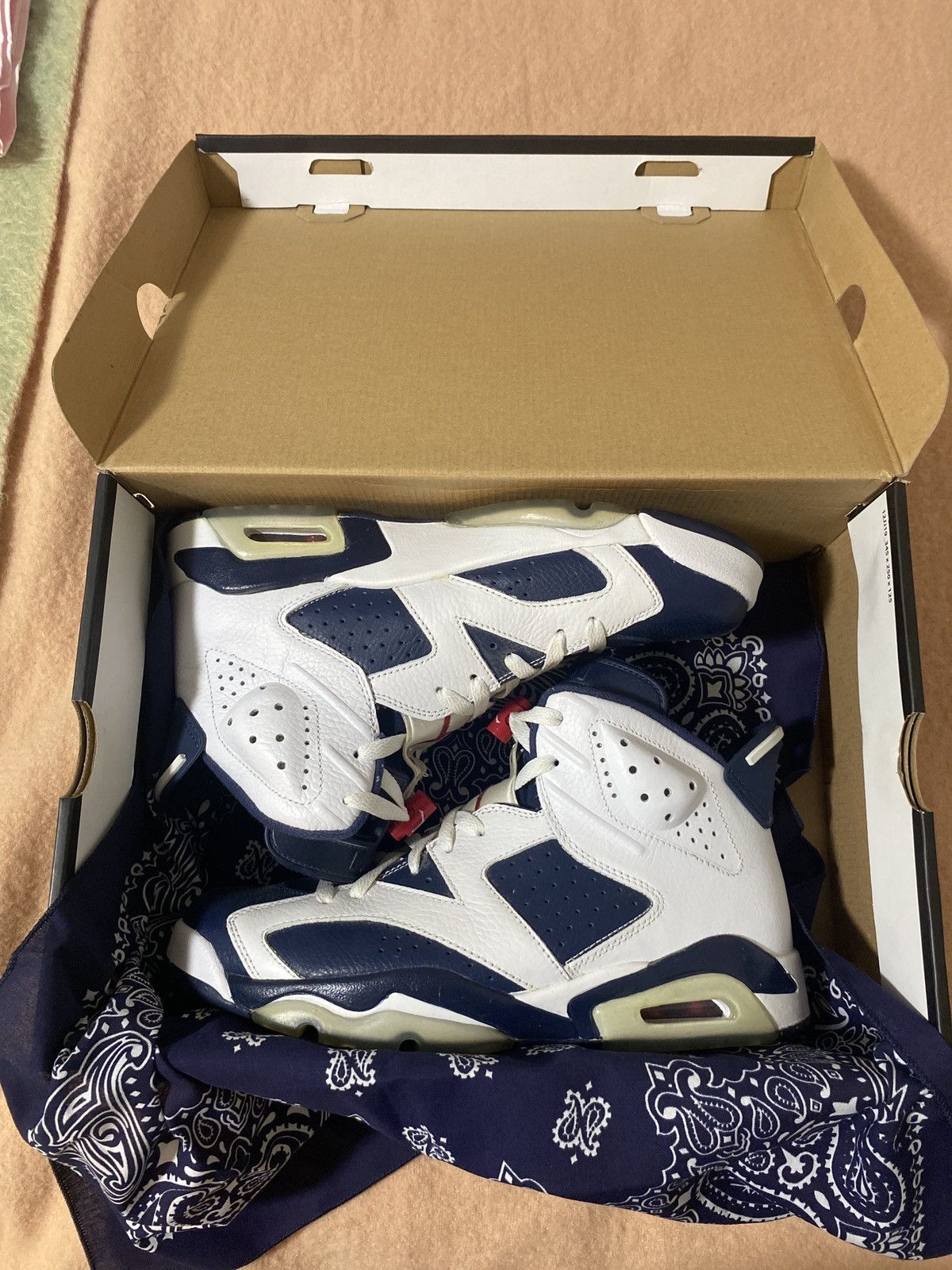 Designer × Jordan Brand Air Jordan 6 Olympic 2012 Size US 9.5 / EU 42-43 - 2 Thumbnail