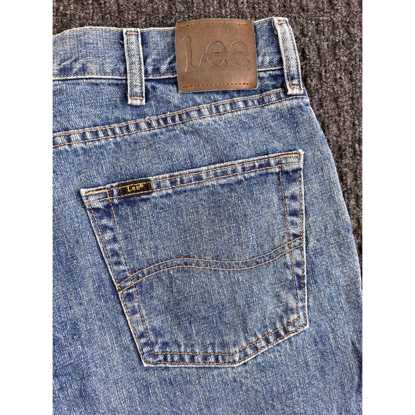 Lee Vintage Lee Jeans Mens 34 x 32 Distressed Medium Blue Wash 5-Pocket Denim Straight Size US 34 / EU 50 - 5 Thumbnail