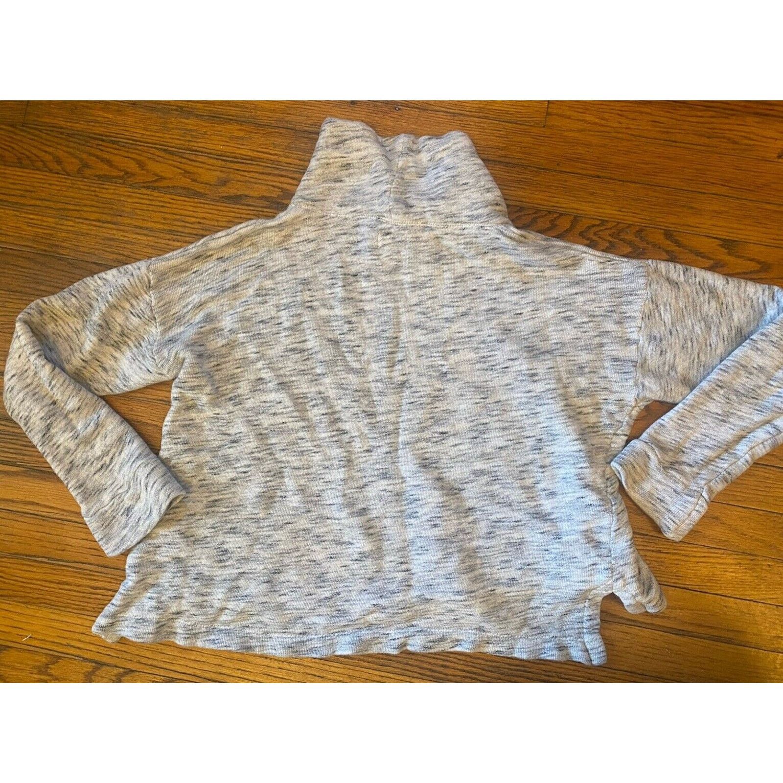 J.Crew J. Crew Trending Cropped Sweatshirt Women’s M Vintage Fleece Size M / US 6-8 / IT 42-44 - 3 Thumbnail