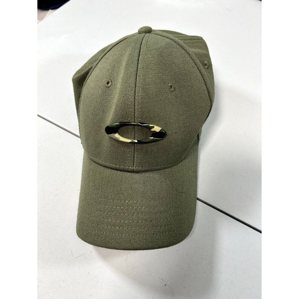 Oakley × Vintage Oakley Army Camo Embroidered Logo Spellout Fitted Hat Small Size ONE SIZE - 1 Thumbnail