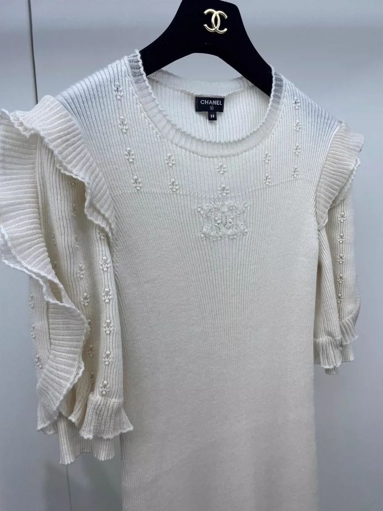 Chanel Chanel 21A early autumn milky white ruffle knitted dress 25 Size XS / US 0-2 / IT 36-38 - 3 Thumbnail