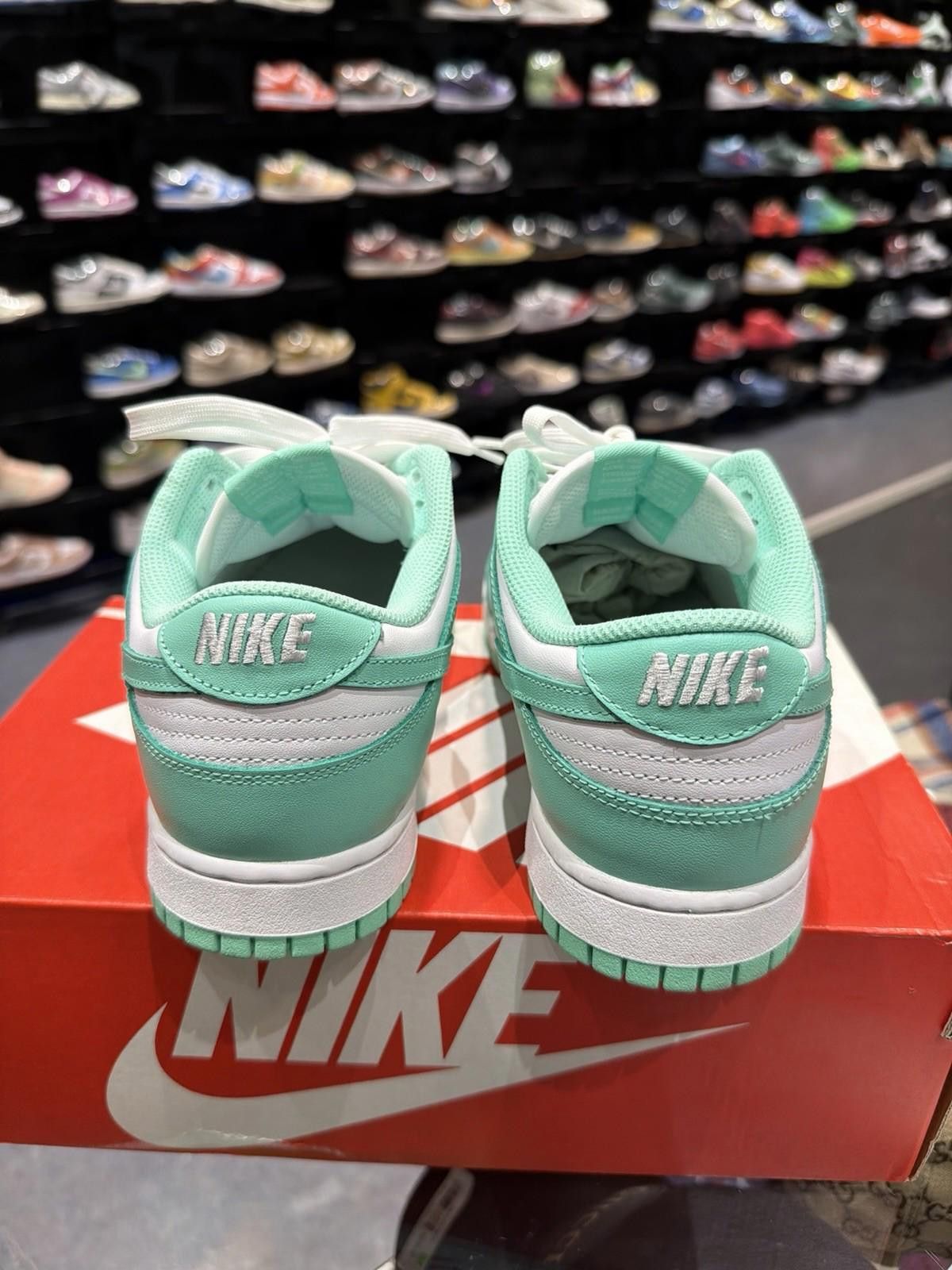 Nike Nike Dunk Low Green Glow Size 10 Women’s/Mens 8.5 Authentic Size US 10 / IT 40 - 8 Thumbnail