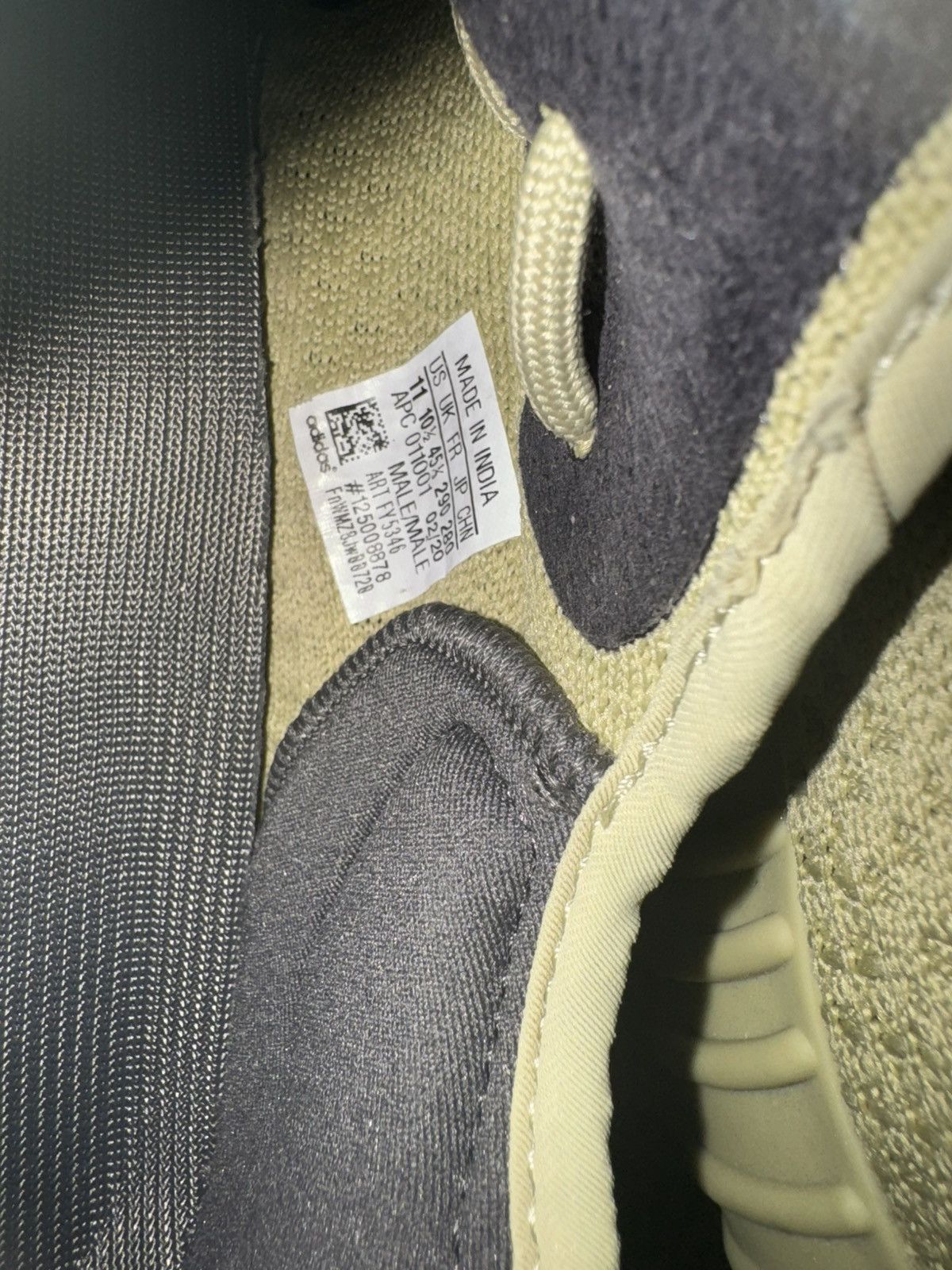 Adidas Yeezy Boost 350 V2 Sulfur Size US 11 / EU 44 - 4 Thumbnail