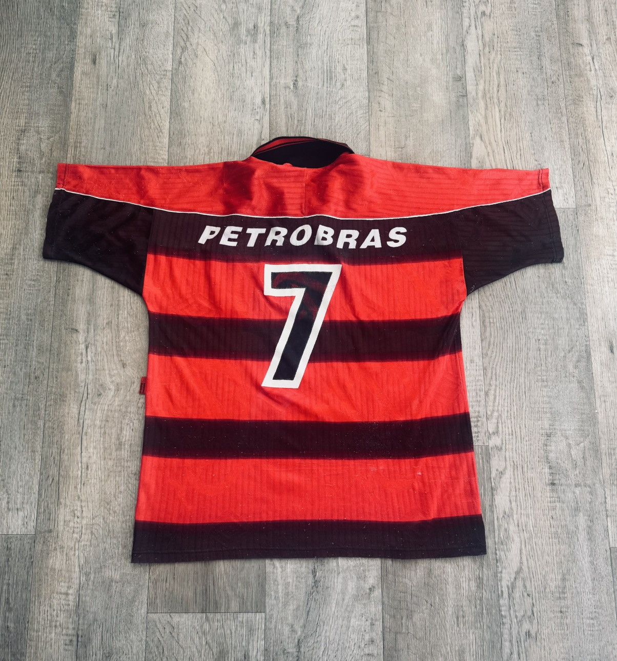 Umbro CR Flamengo 1998 Umbro Home Shirt Size US L / EU 52-54 / 3 - 4 Thumbnail