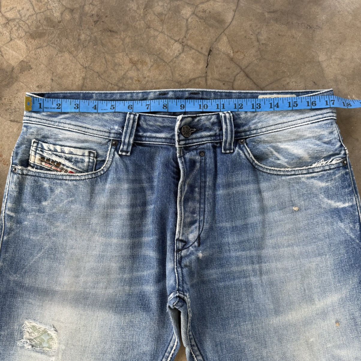 Diesel Vintage Diesel Button Fly Faded Ripped Denim Jean Pants W34 Size US 34 / EU 50 - 5 Thumbnail