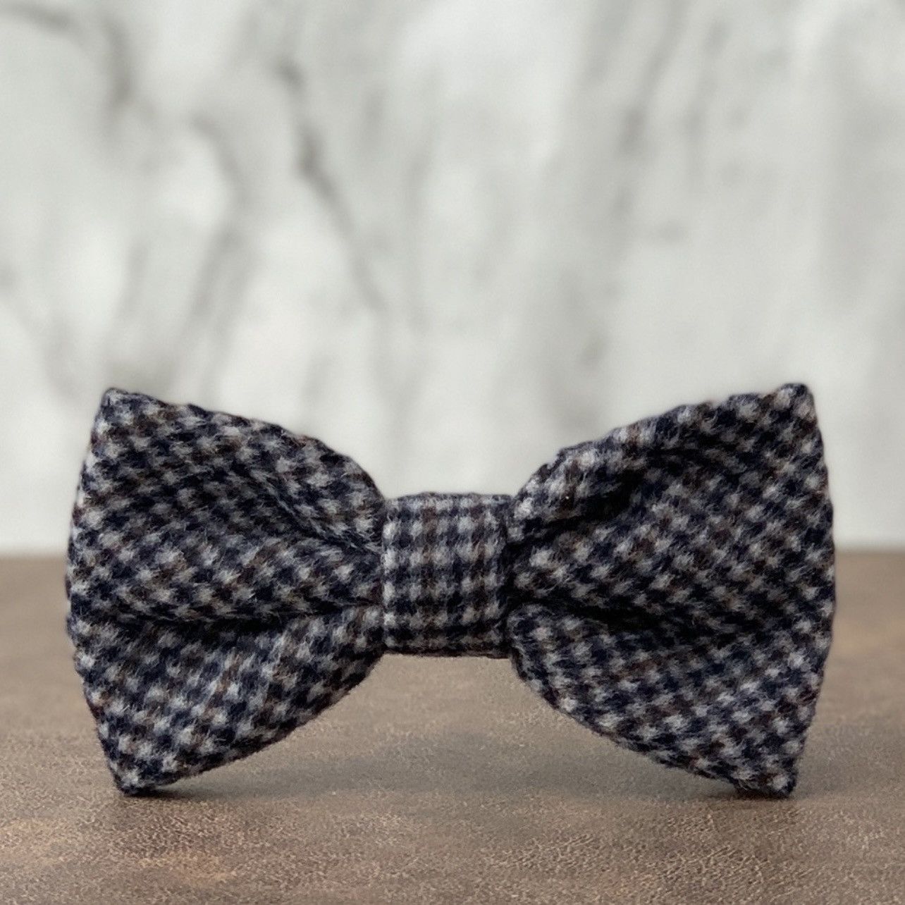 Other Men’s Gray Check Tartan Wool Bow Tie Size ONE SIZE - 1 Thumbnail