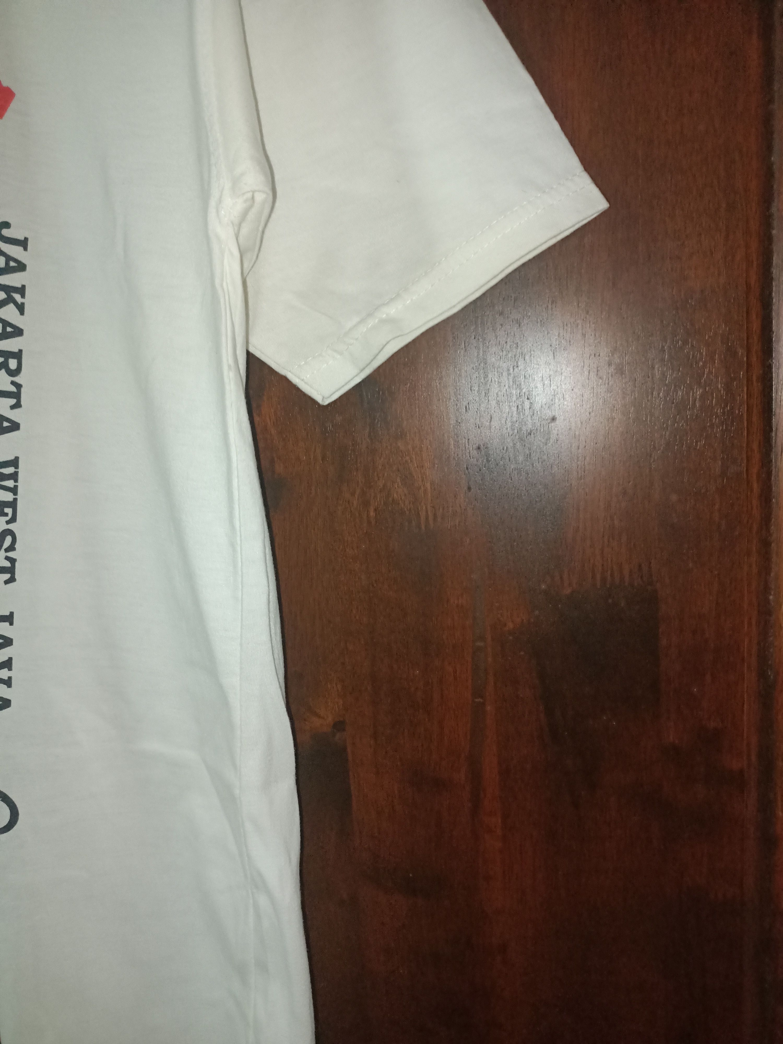 Vintage Vintage Jakarta Memorial Tee Monas West Java Size US M / EU 48-50 / 2 - 9 Thumbnail