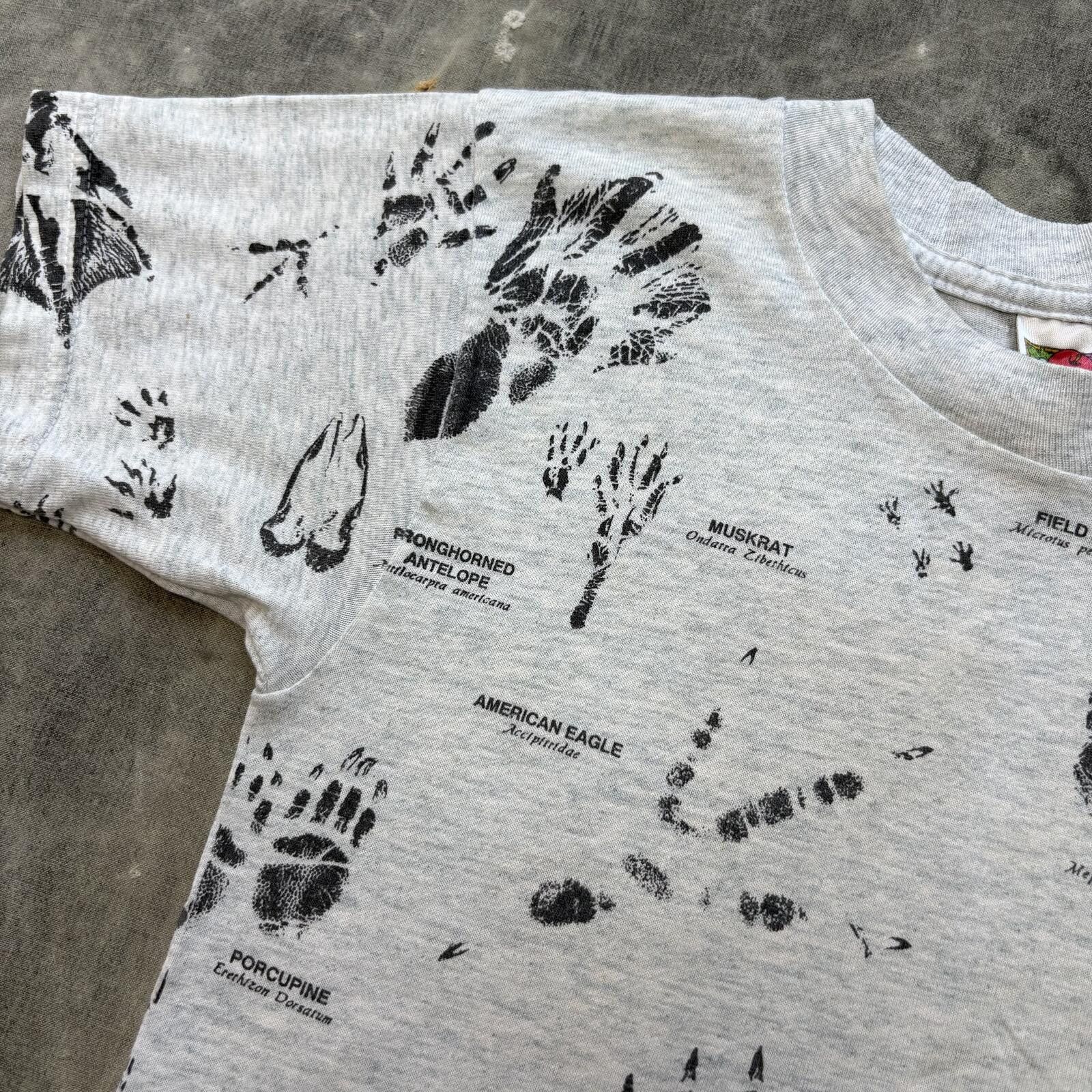 Fruit Of The Loom Vintage 90s Arkansas AOP Animal Footprints Women’s Baby Tee Size XS / US 0-2 / IT 36-38 - 6 Thumbnail