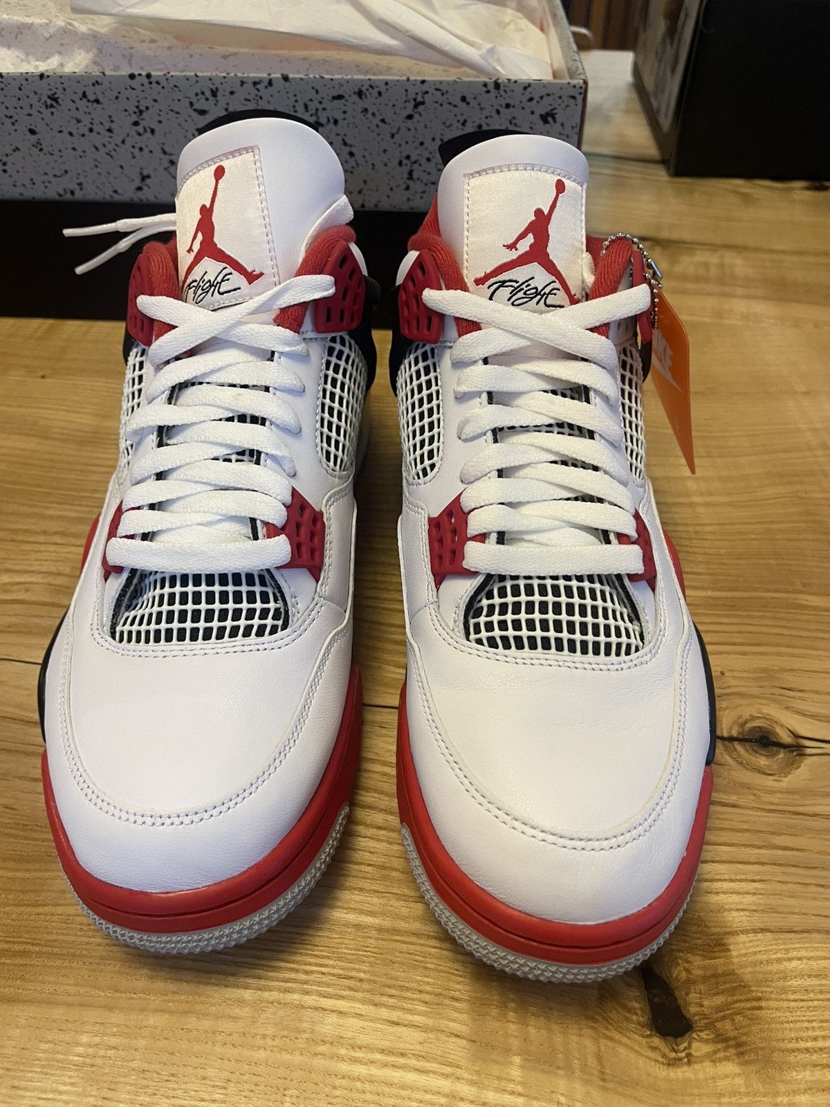 Jordan Brand Air jordan 4 retro Fire Red size 10.5 Size US 10.5 / EU 43-44 - 3 Thumbnail