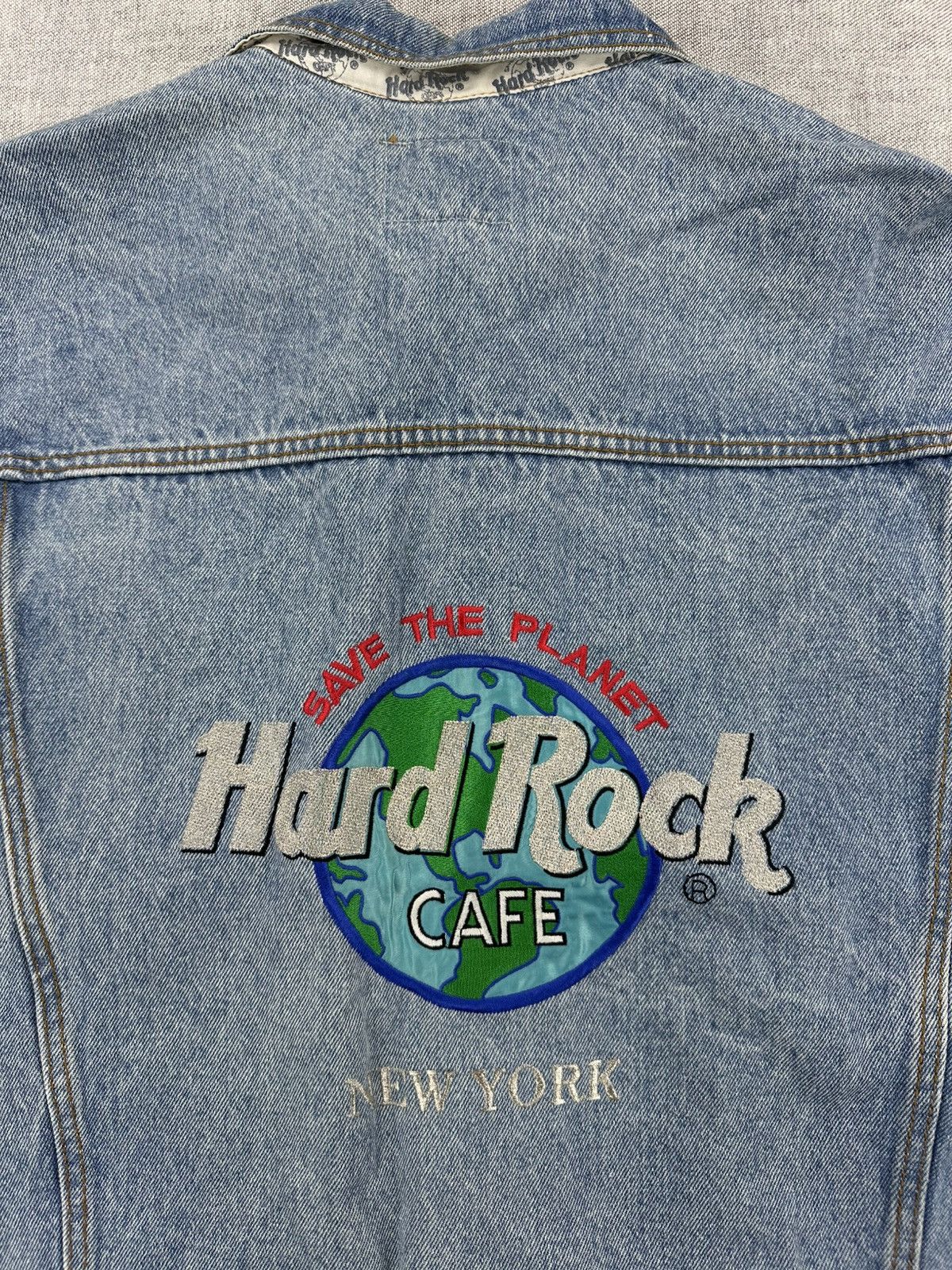 Hard Rock Cafe Vintage Hard Rock Cafe New York Embroidered Denim Jacket XXL Size US XXL / EU 58 / 5 - 4 Thumbnail