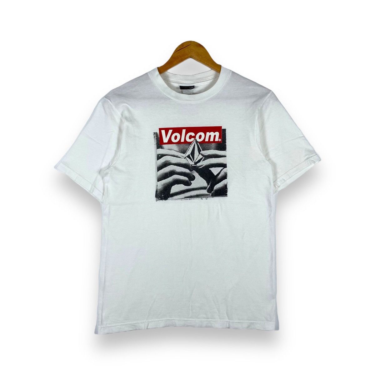Vintage × Volcom VINTAGE 00's VOLCOM INSPIRED BY BARBARA KRUGER TEE Size US S / EU 44-46 / 1 - 1 Thumbnail