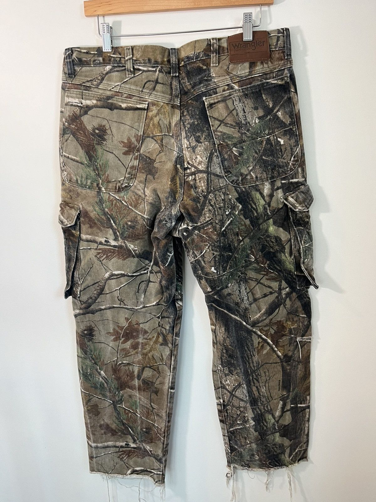 Vintage Vintage Thrashed Wrangler Camouflage Cargo Pants Size US 36 / EU 52 - 8 Thumbnail
