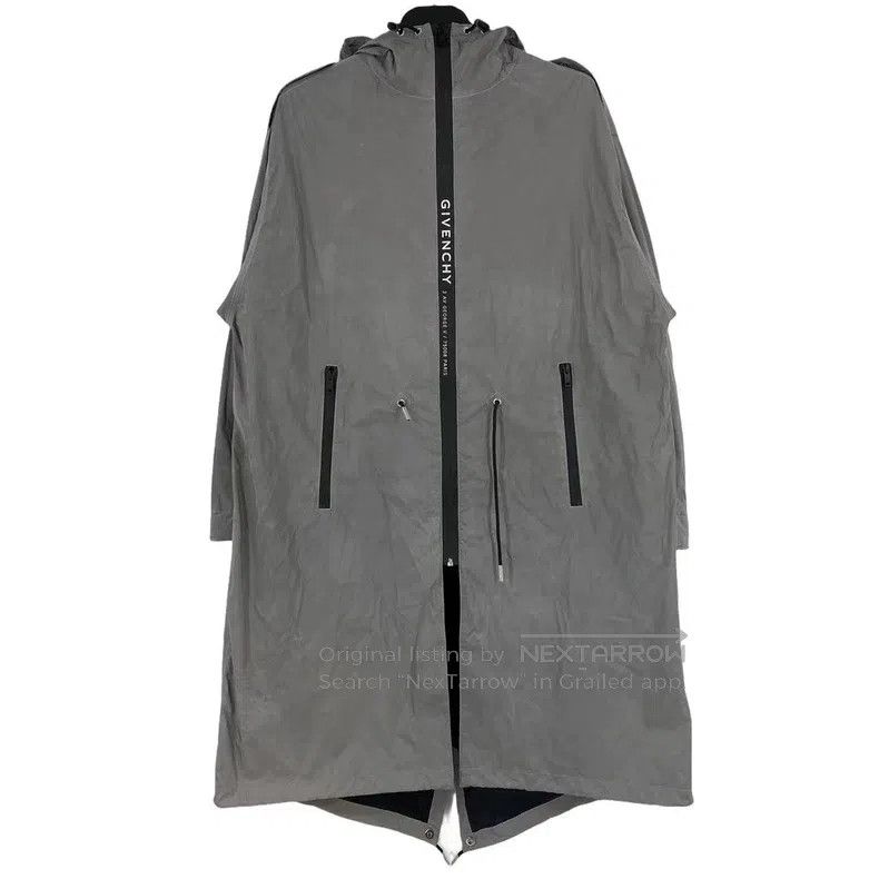 Givenchy Givenchy 3M Reflective Placket Letter Long Windbreaker Size US S / EU 44-46 / 1 - 1 Thumbnail