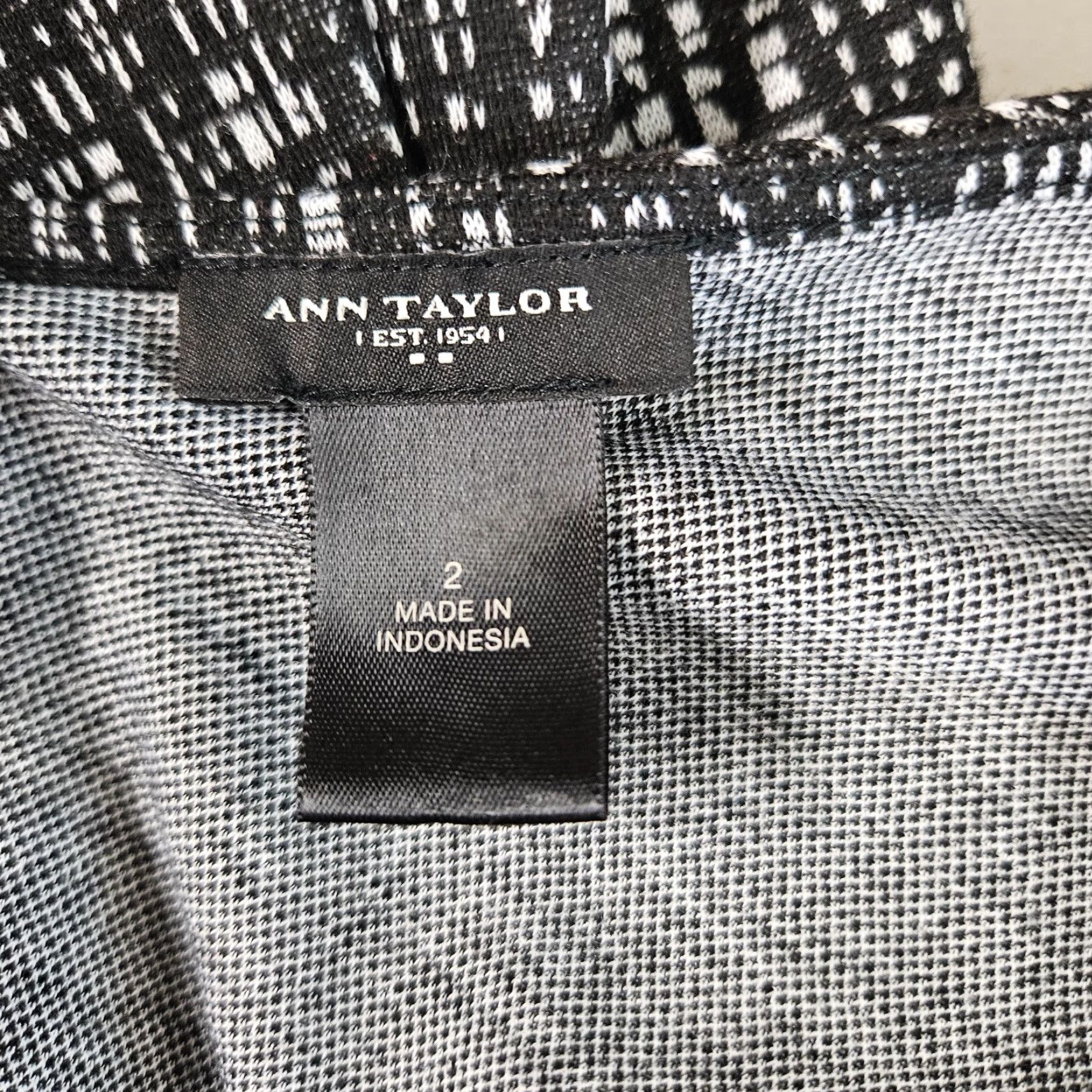 Ann Taylor Ann Taylor Womens Dress Sleeveless Black Draped Neck Size 2 Sheath Short Polyester Blend Womens B. Size XS / US 0-2 / IT 36-38 - 6 Thumbnail