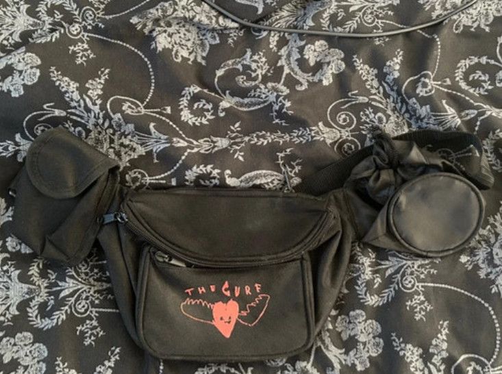 Other The Cure curiosa 2004 festival bum bag fanny pack Size ONE SIZE - 1 Thumbnail