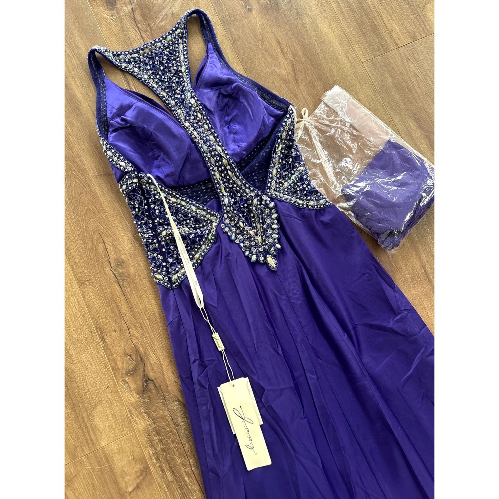 Vintage NWT Jasz Couture Dress 4067 Purple Size 4 Prom Formal Wear Sequin Glamour Ball Gown Mermaid Strappy Sleeveless Long Womens Wardrobe Size S / US 4 / IT 40 - 7 Thumbnail