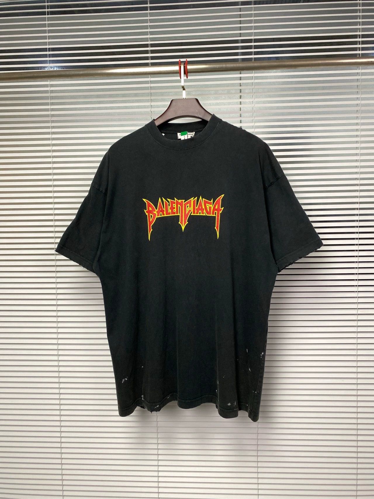 Balenciaga Balenciaga short sleeved T-shirt with lightning